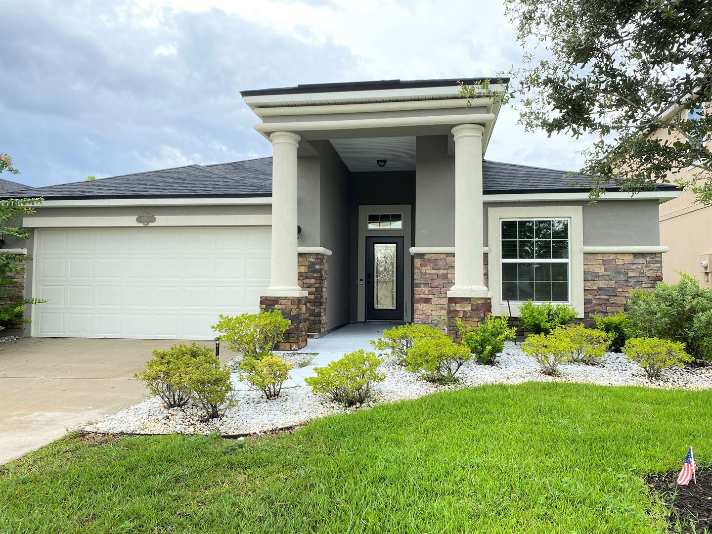 Middleburg House: 1892 High Prairie Ln