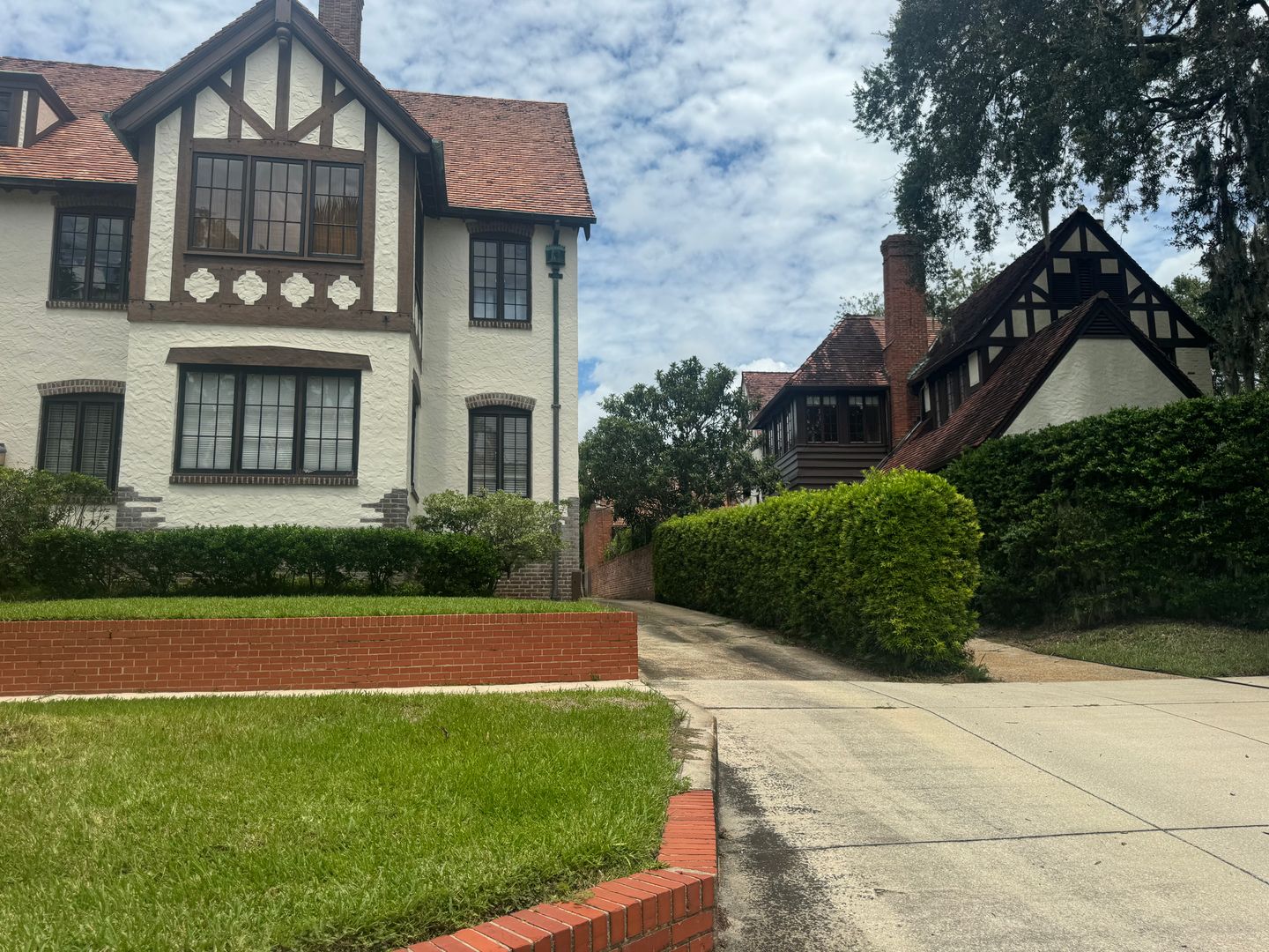 Jacksonville House: 3319 Pine St Unit 2