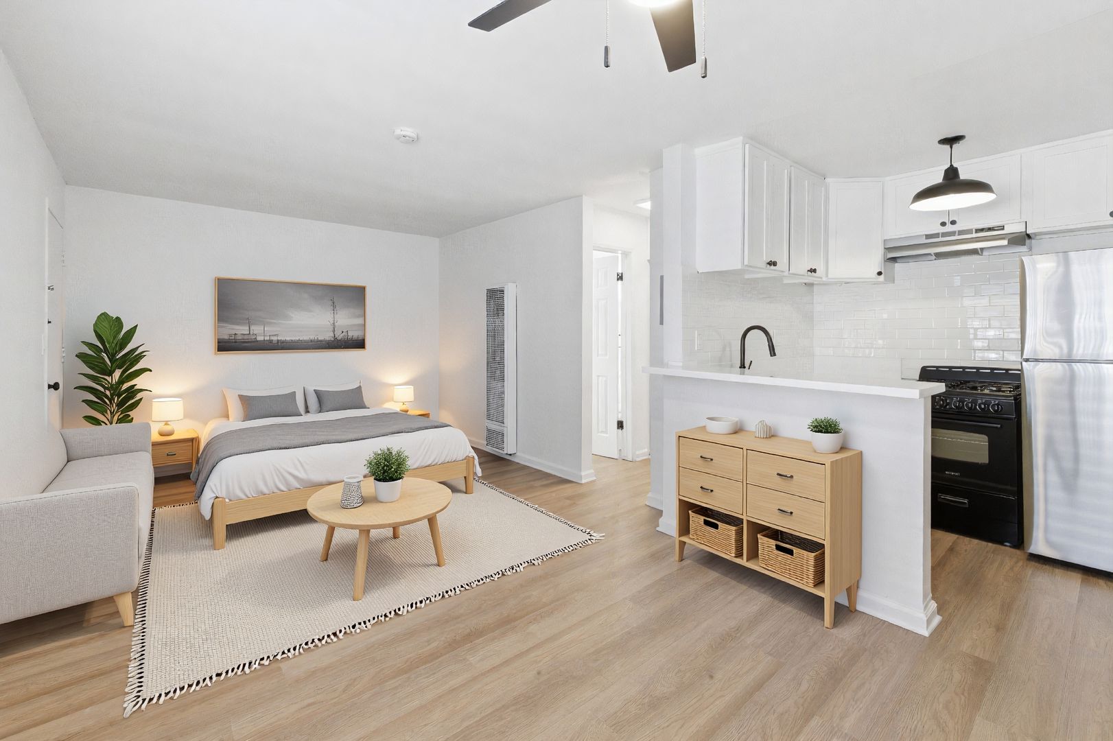 Downey Apartment: 11921-11939 Lakewood Blvd