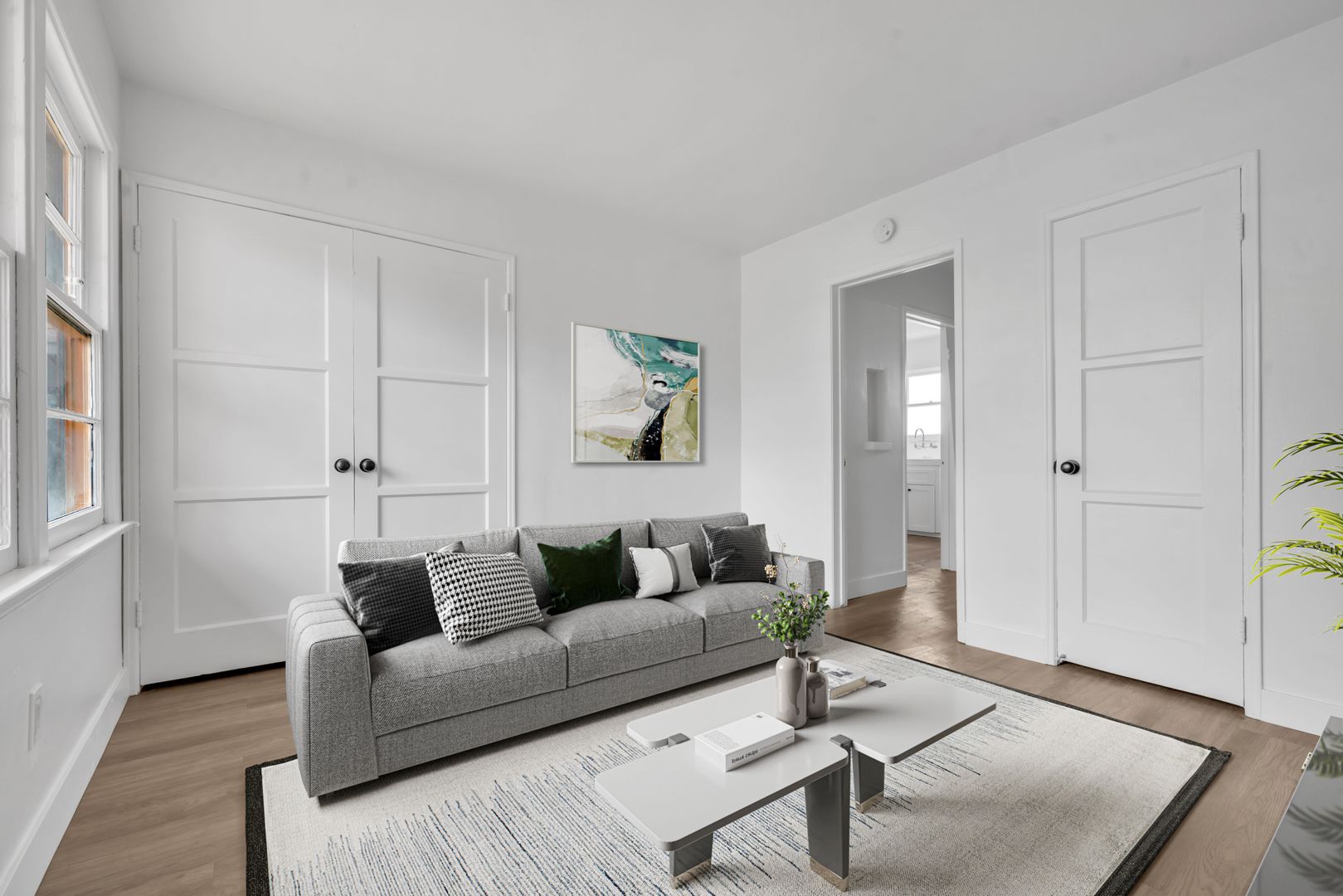 Long Beach Apartment: 202 Obispo Ave