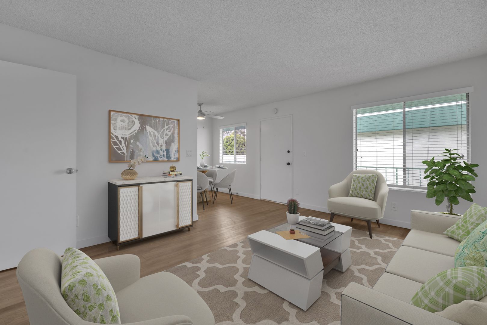 Long Beach Apartment: 4800 Clair Del Ave