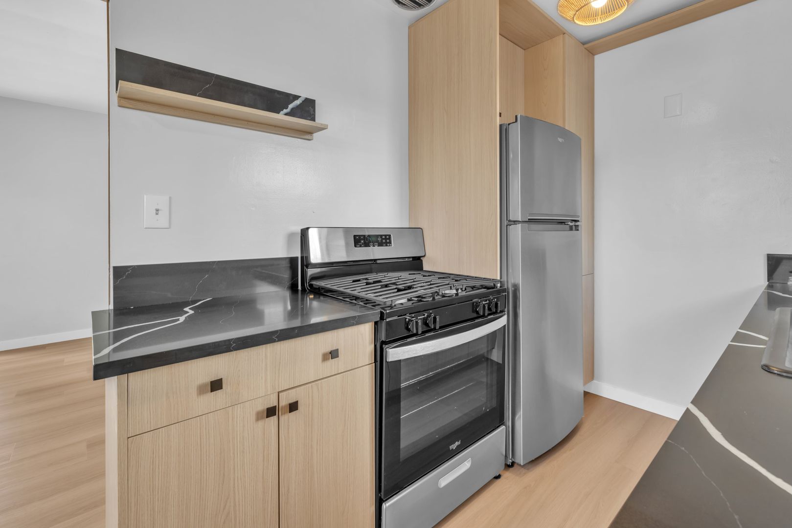 Long Beach Apartment: 3009 East 3rd Street