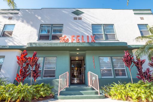Fully Remodeled Large Studio in Belmont Heights – photo 1