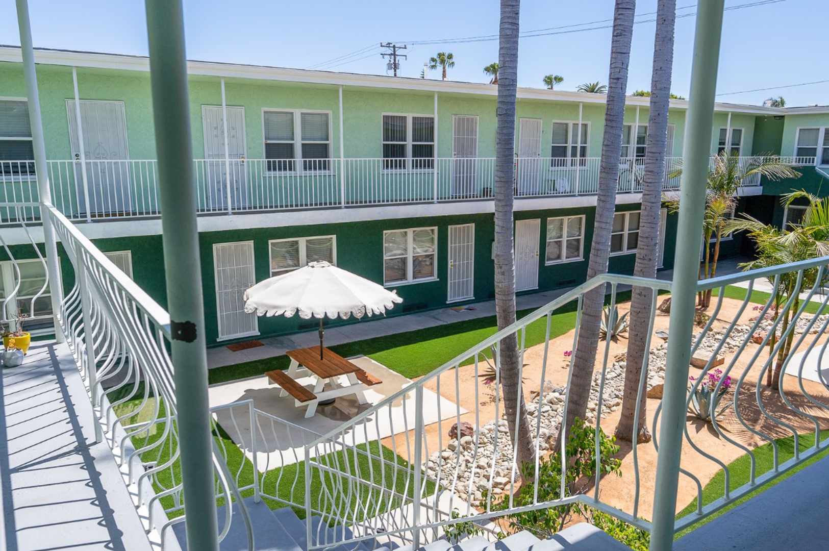 Long Beach Apartment: 1216 E. 3rd Street