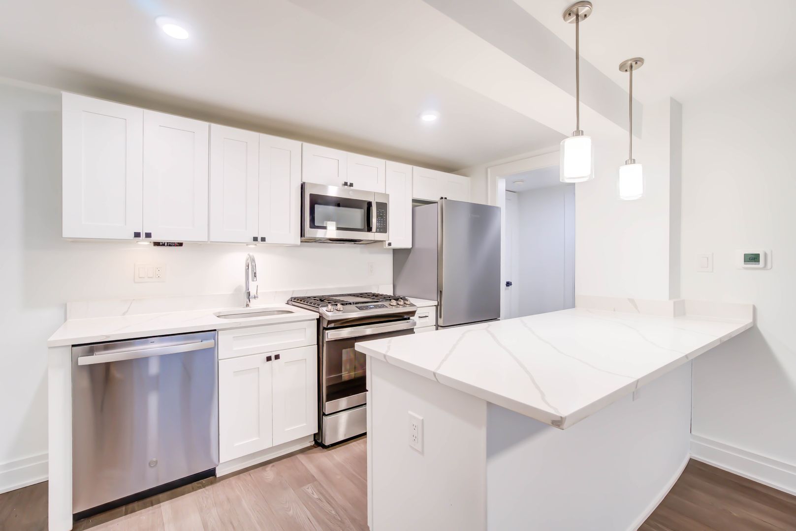 Washington Apartment: 1575 Spring Pl NW