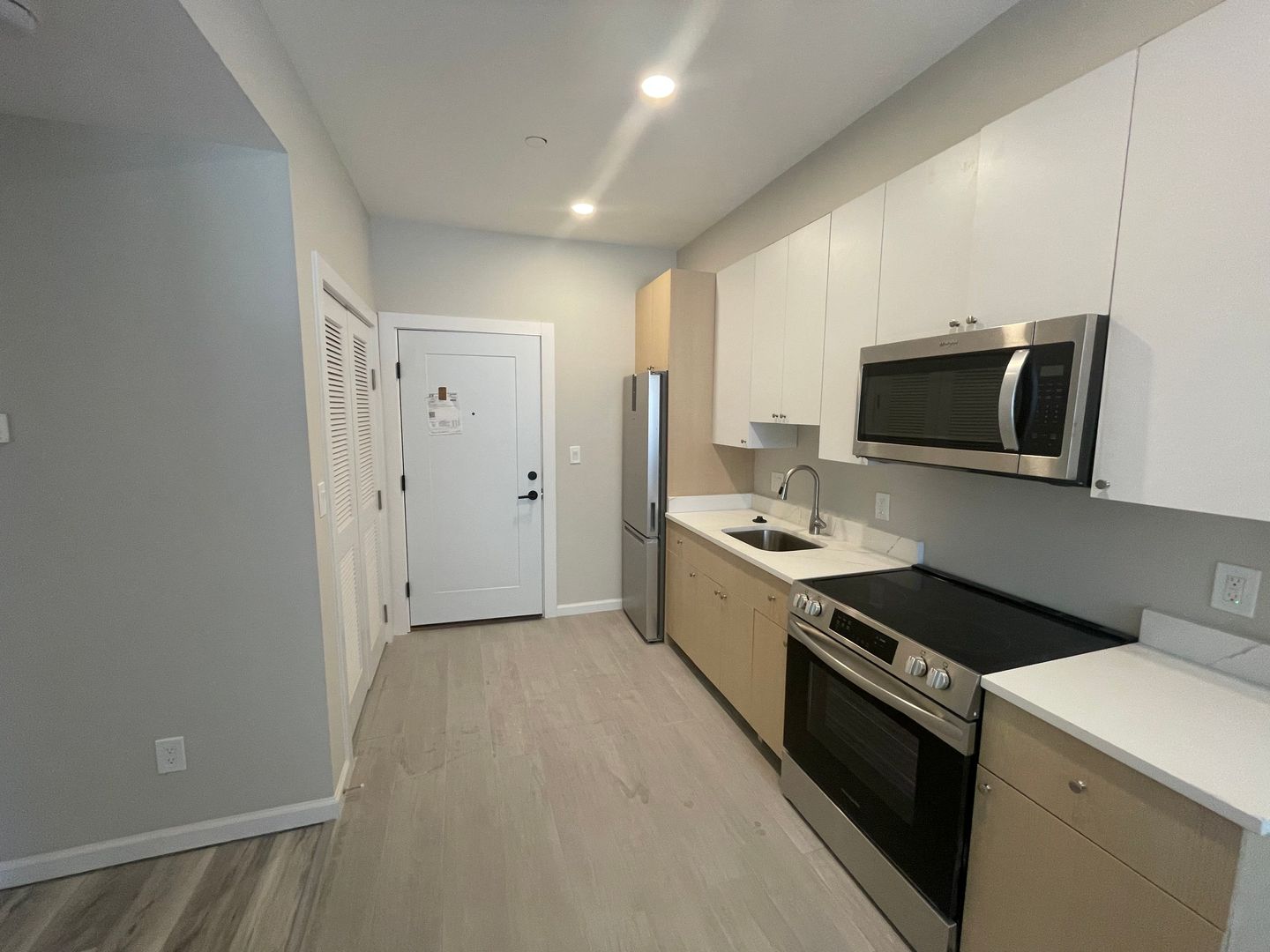 Washington Apartment: 2319 Ontario Rd NW