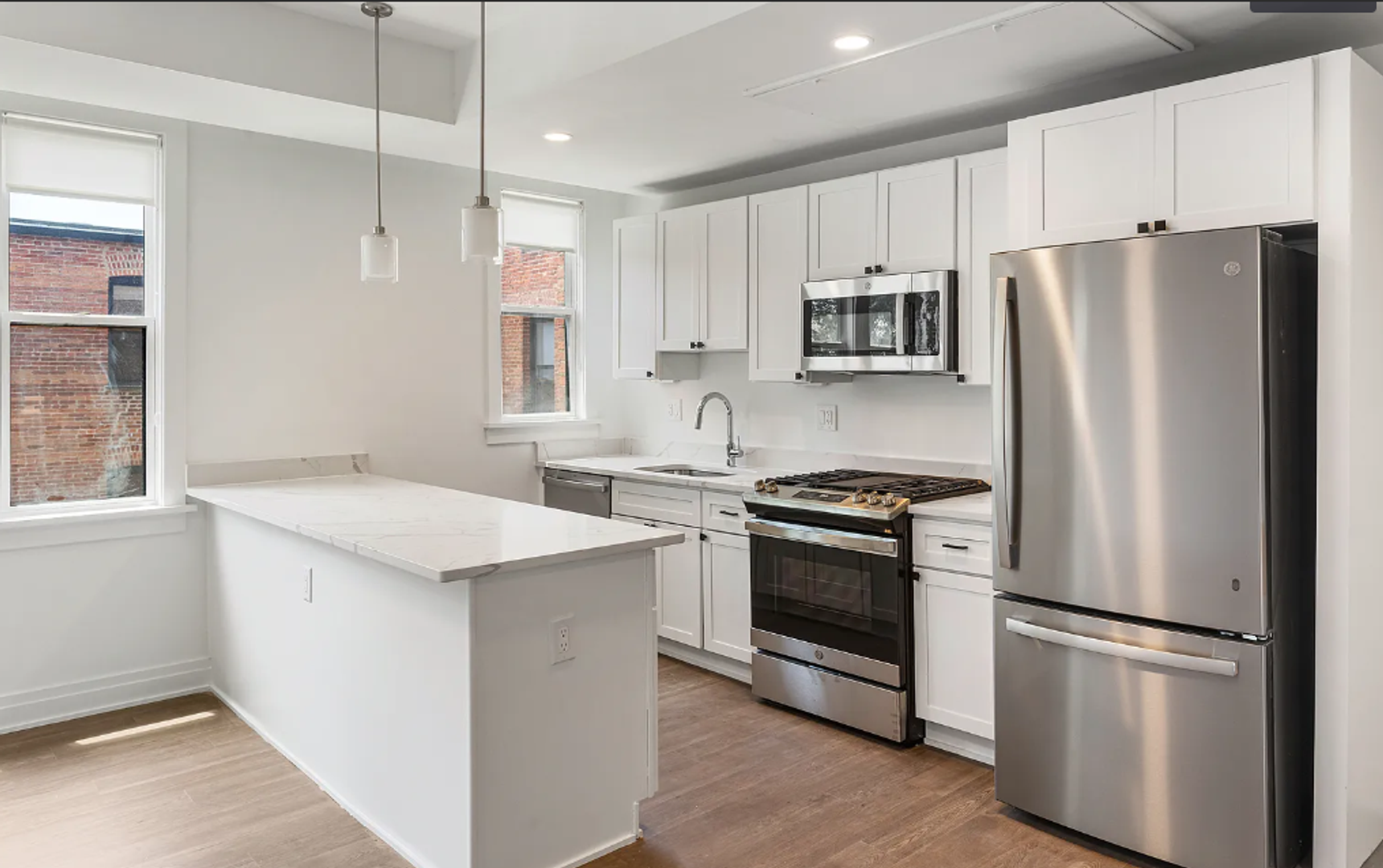 Washington Apartment: 3625 16th St NW