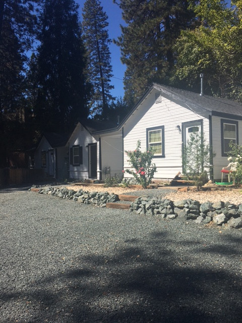 Grass Valley Apartment: 411-417 Butler St.