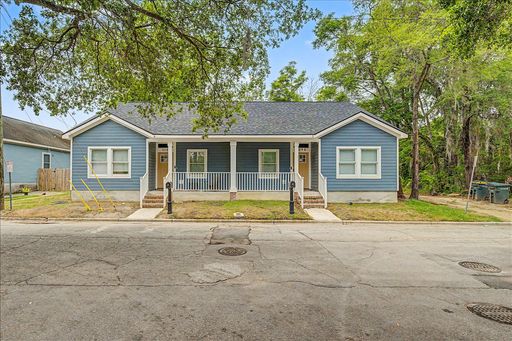 SECTION 8 WELCOME!! - 3 bedroom recently built - $250 gift card special – photo 1