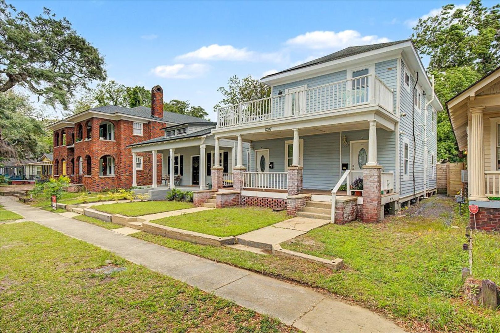Savannah Condo: 1207 E Anderson St