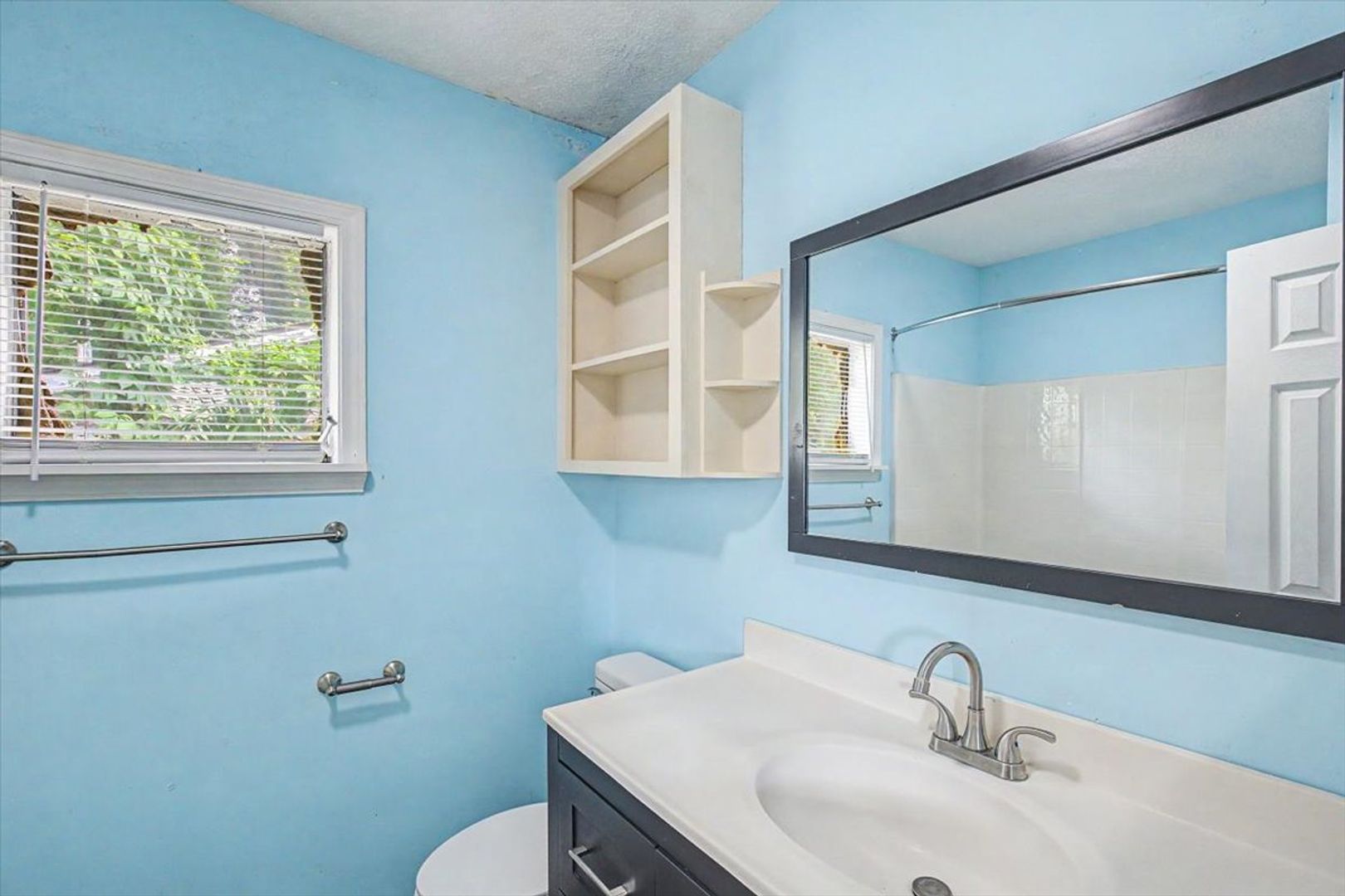 212 W 58th 15 of 20