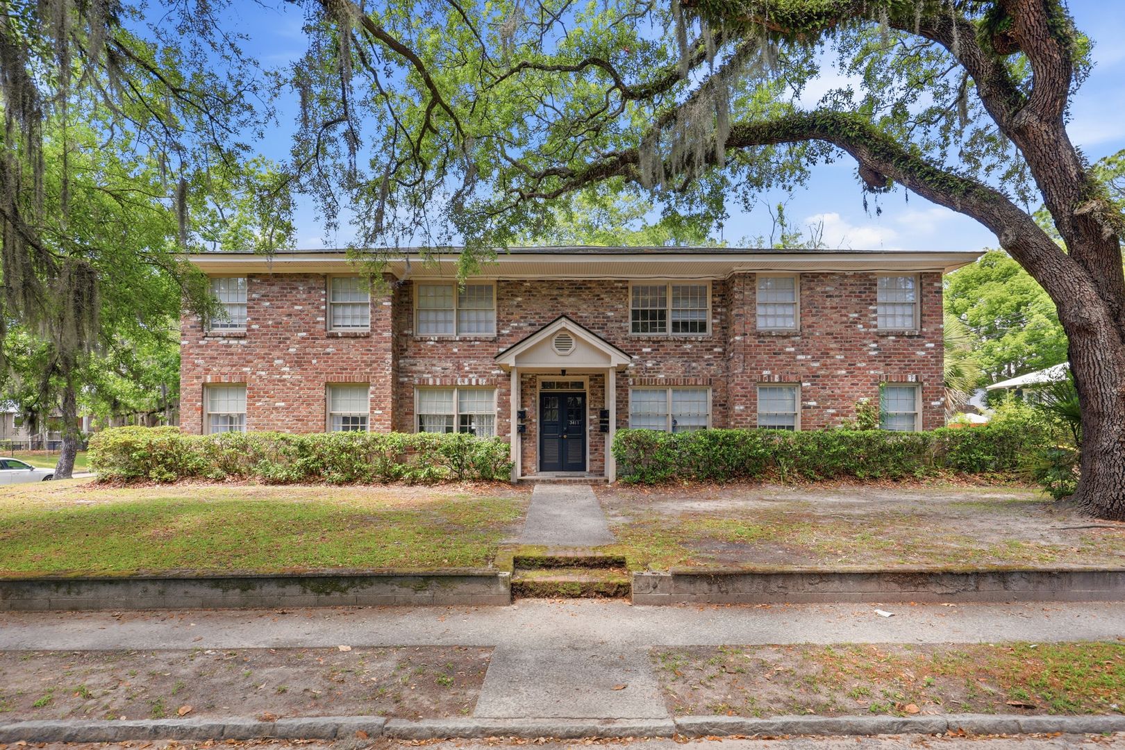 Savannah House: 3411 Bull St