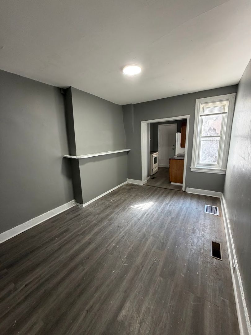 Reading House: 417 Cedar Street