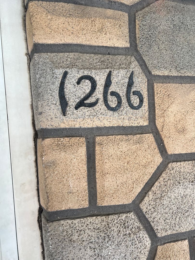 Reading House: 1266 Muhlenberg Street