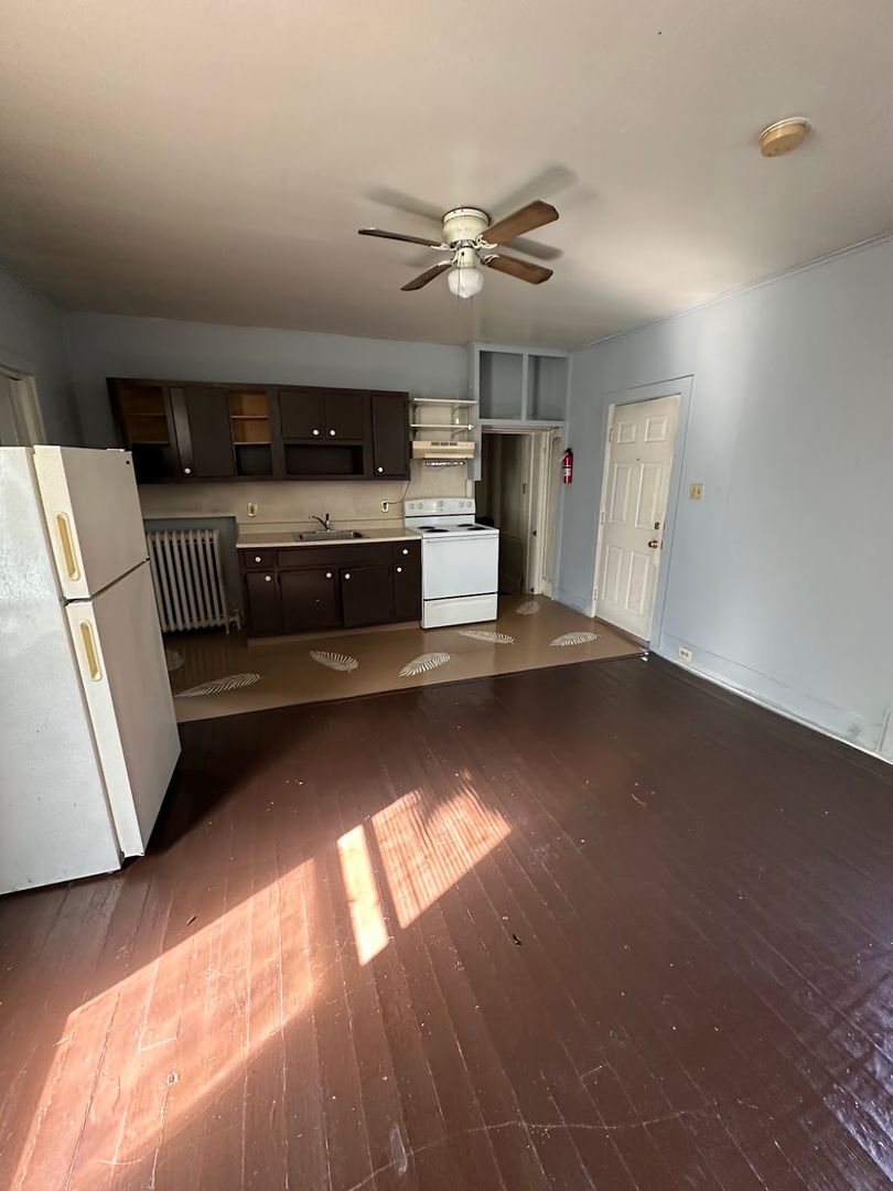 Reading Apartment: 1832 Perkiomen Avenue