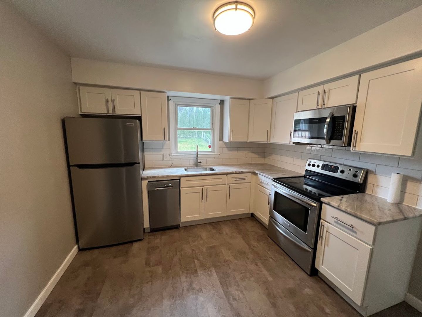 Reading House: 2506 Girard Ave