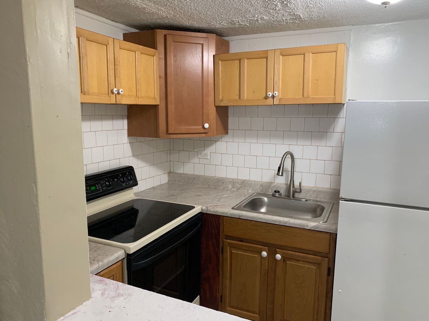 Recently updated Reading City 2 bedroom townhouse