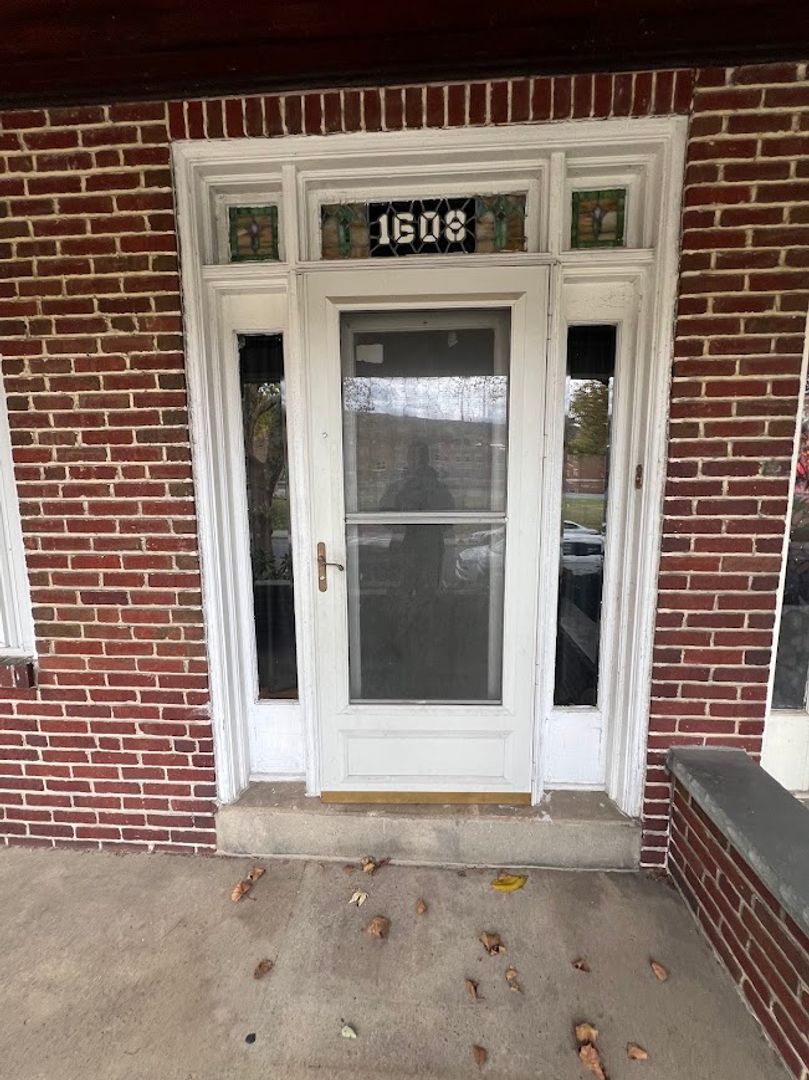 Reading House: 1608 N 12th Street