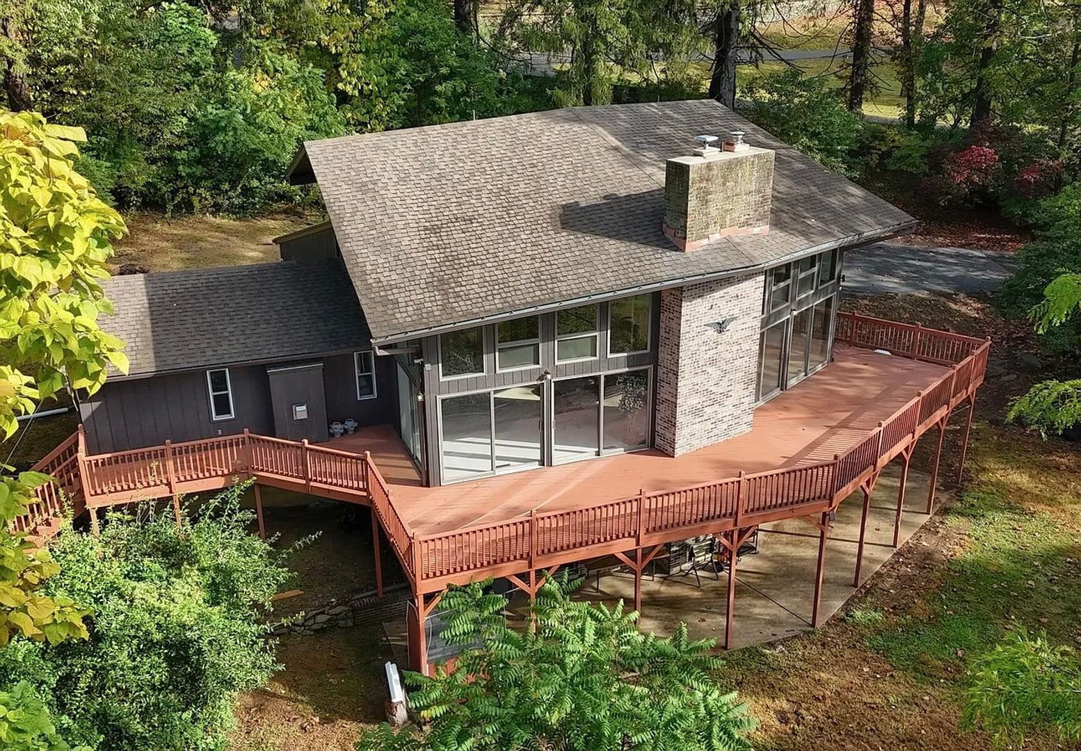 Wernersville House: 5 Club Rd.