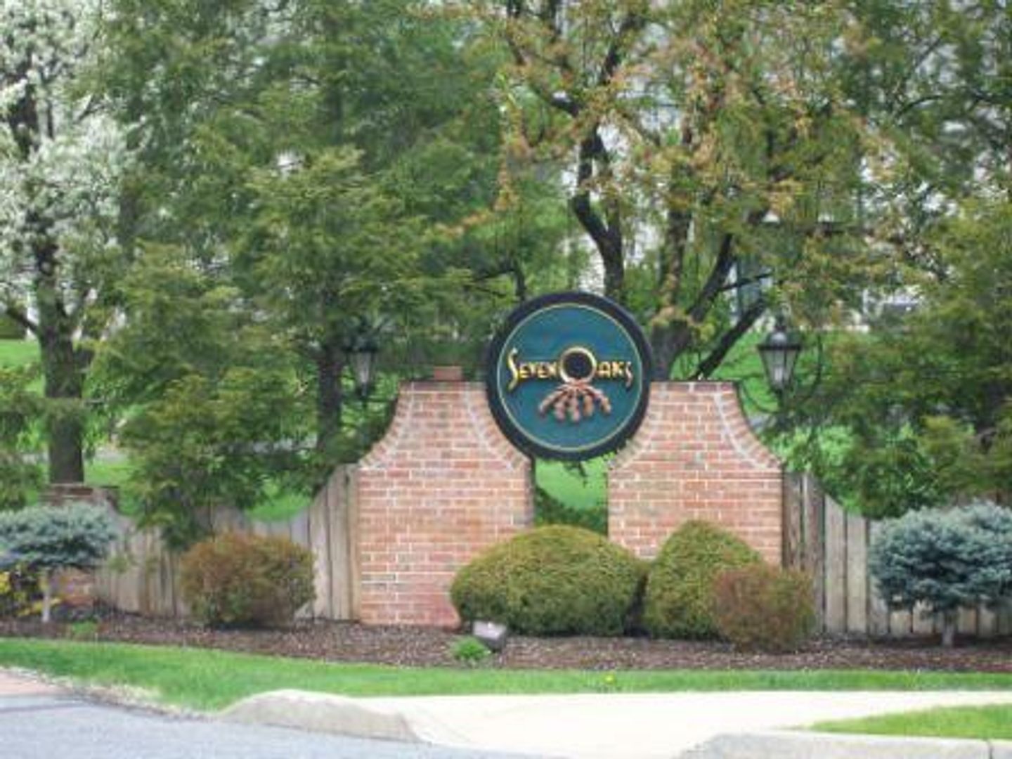 Wyomissing Townhome: 310 Peters Way
