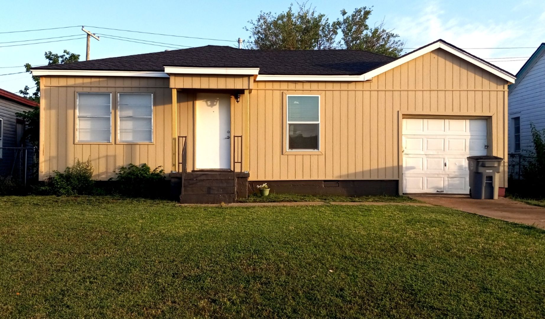 Lawton House: 2614 SW Cornell