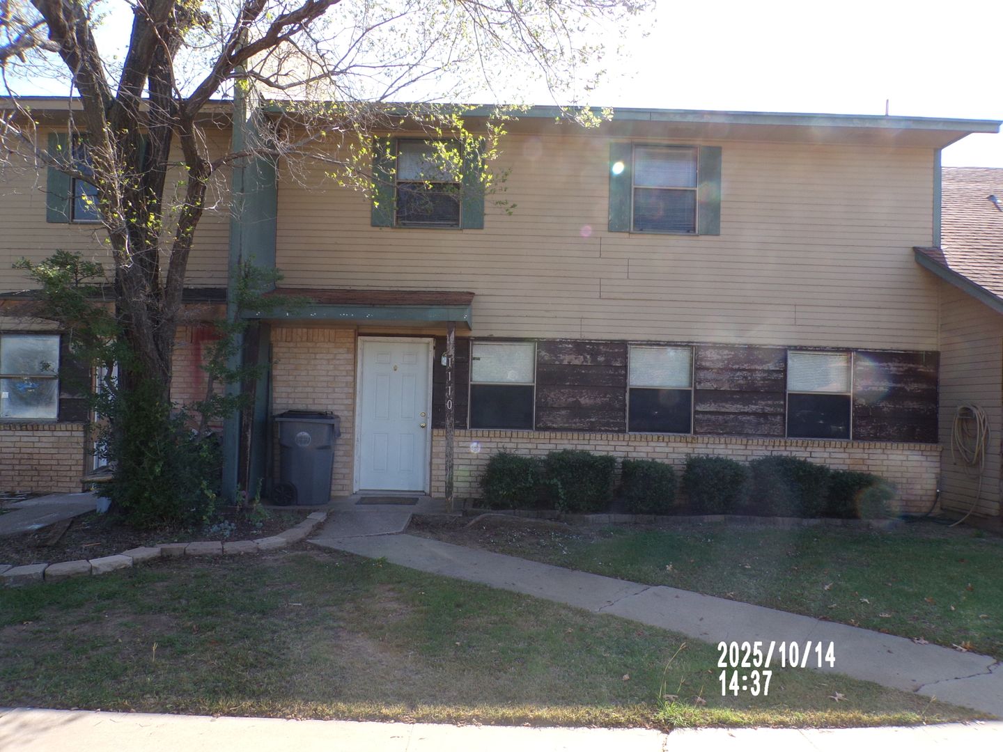 Lawton House: 1110 NW 52nd Circle