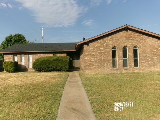 Charming 3-Bedroom Brick Home on a Spacious Corner Lot – photo 1