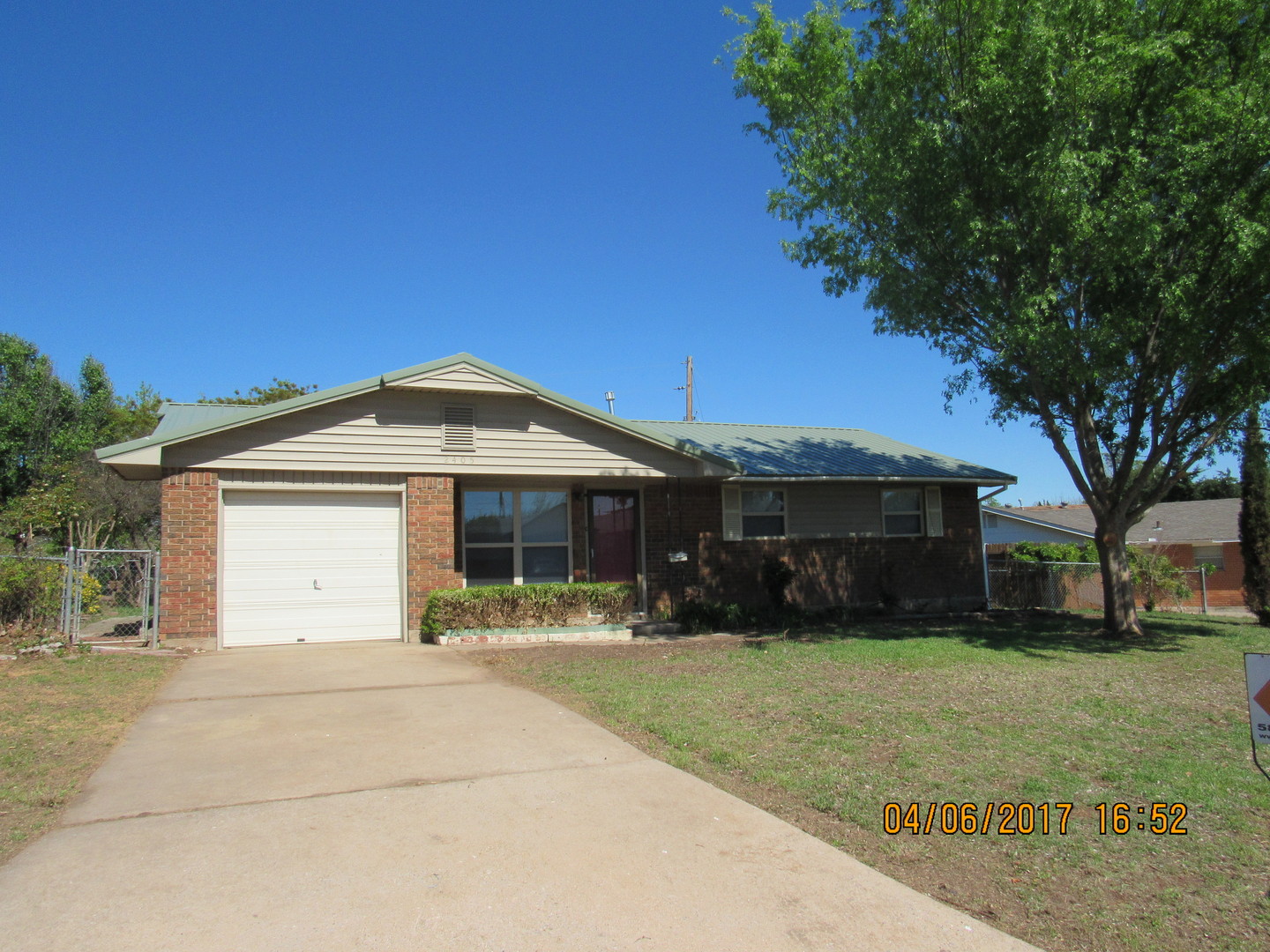 LAWTON House: 2405 NW 42ND STREET