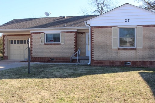 Nice three bedroom close to Hospital and Cameron – photo 1