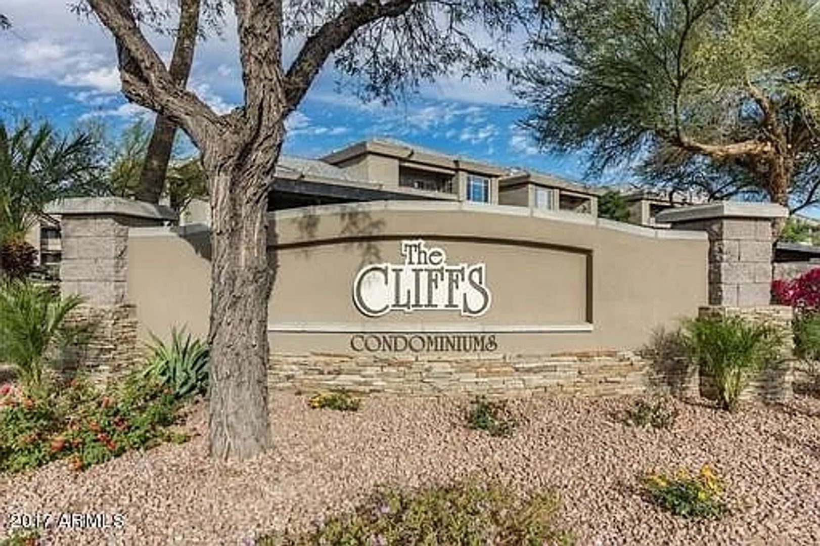 Phoenix Condo: 1720 E Thunderbird Rd #1004