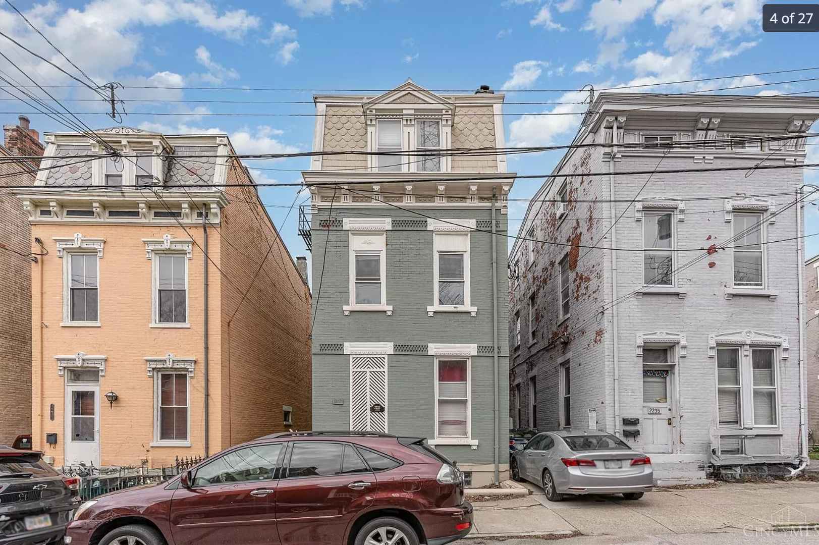 Cincinnati Apartment: 2233 Victor Street
