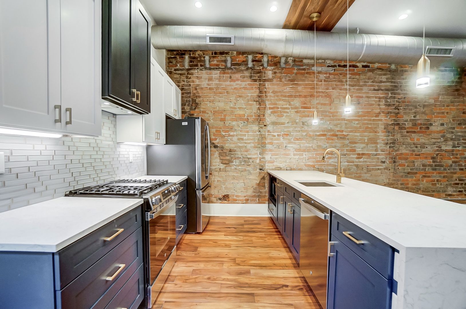 Cincinnati Apartment: 12-14 E 15th St