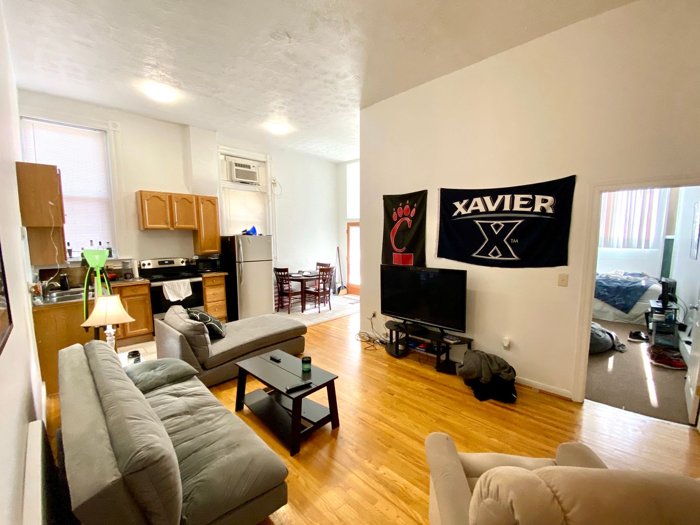 Cincinnati Apartment: 250 Warner St