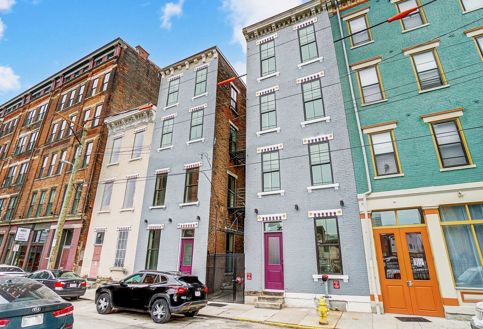 Cincinnati Apartment: 12-14 E 15th St