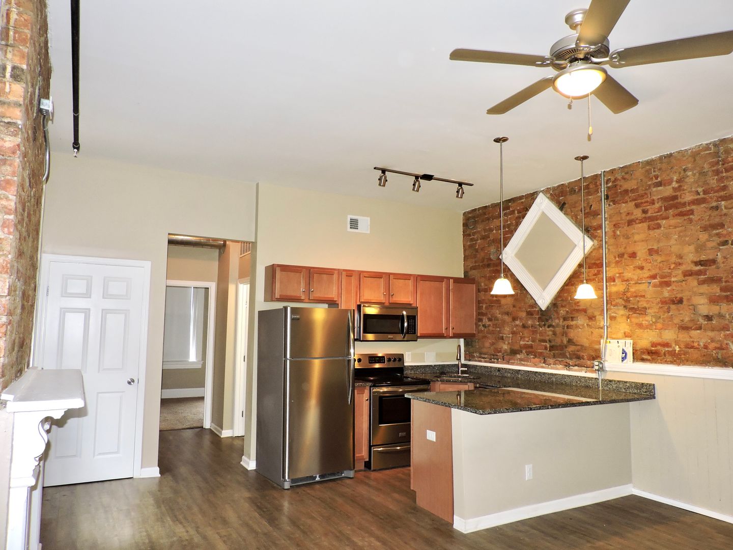 Cincinnati Apartment: 1342 Walnut Street