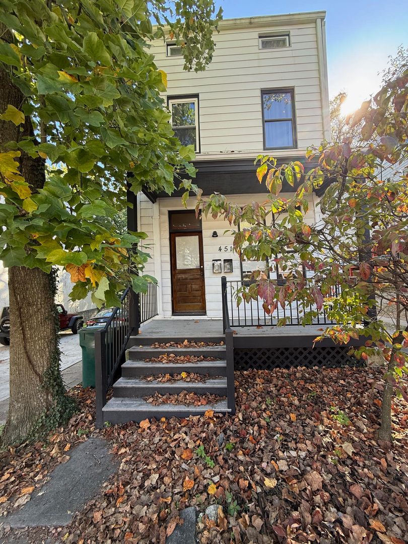 Cincinnati Apartment: 451 Warner st.