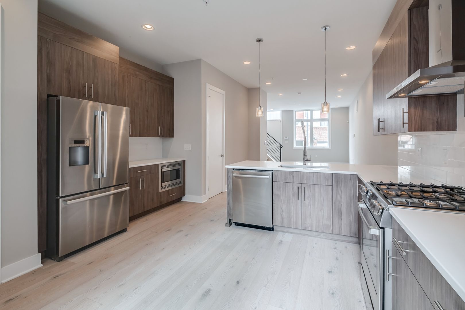 Philadelphia House: 326 Fairmount Avenue