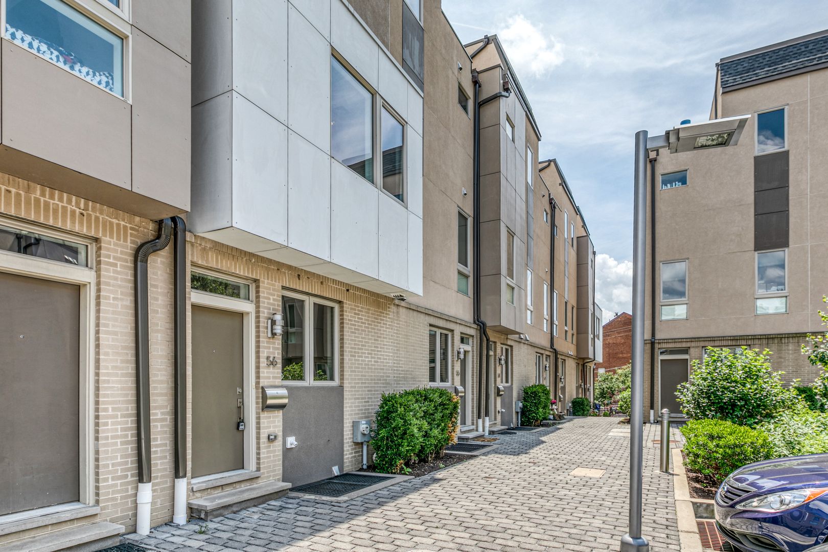 Philadelphia House: 740 South Christopher Columbus Boulevard