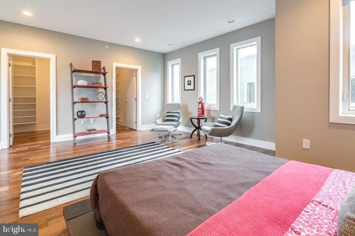 3 Bedroom Townhome – 826 N 3rd#4, Philadelphia, PA 19123