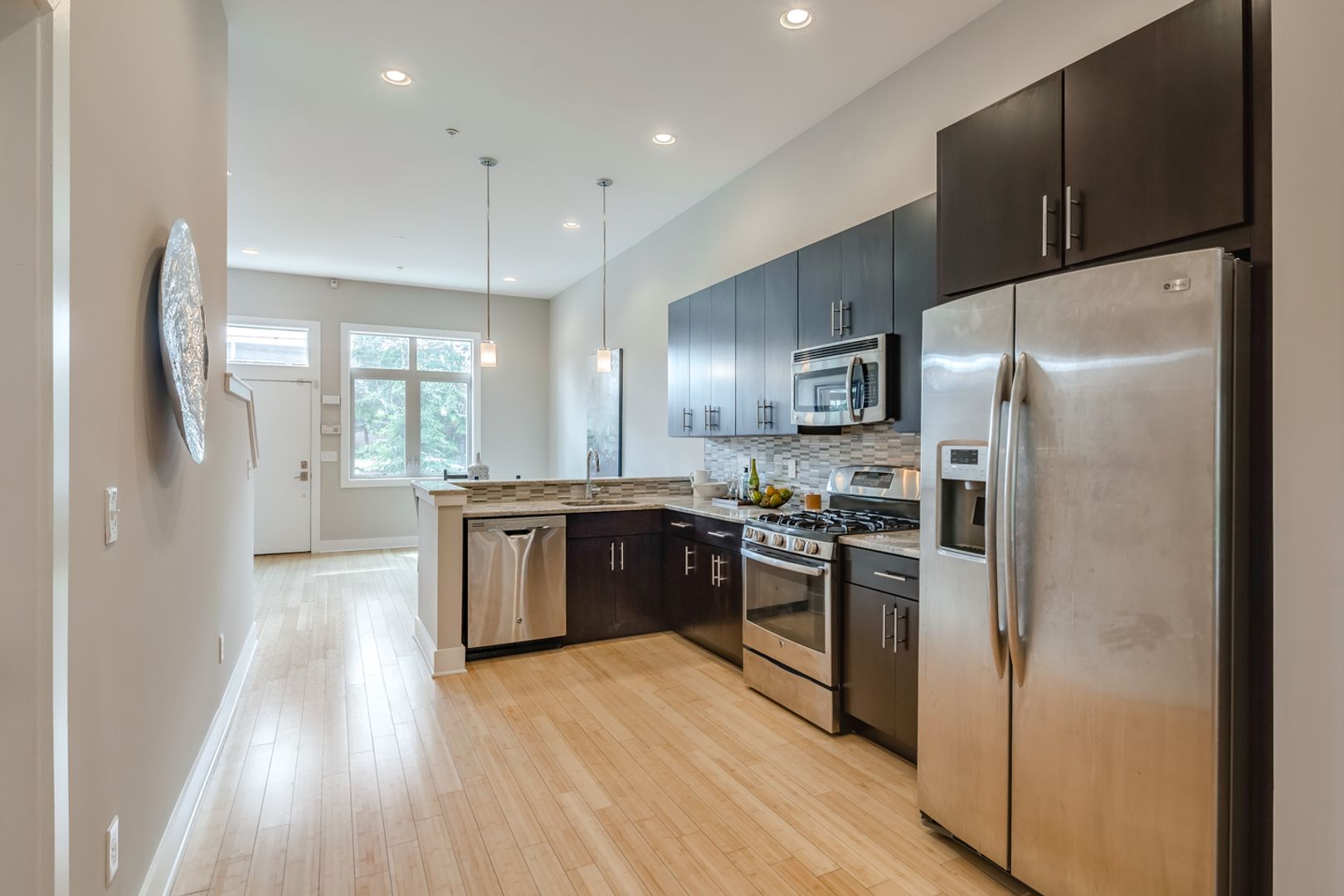 Philadelphia House: 877 N 5th St