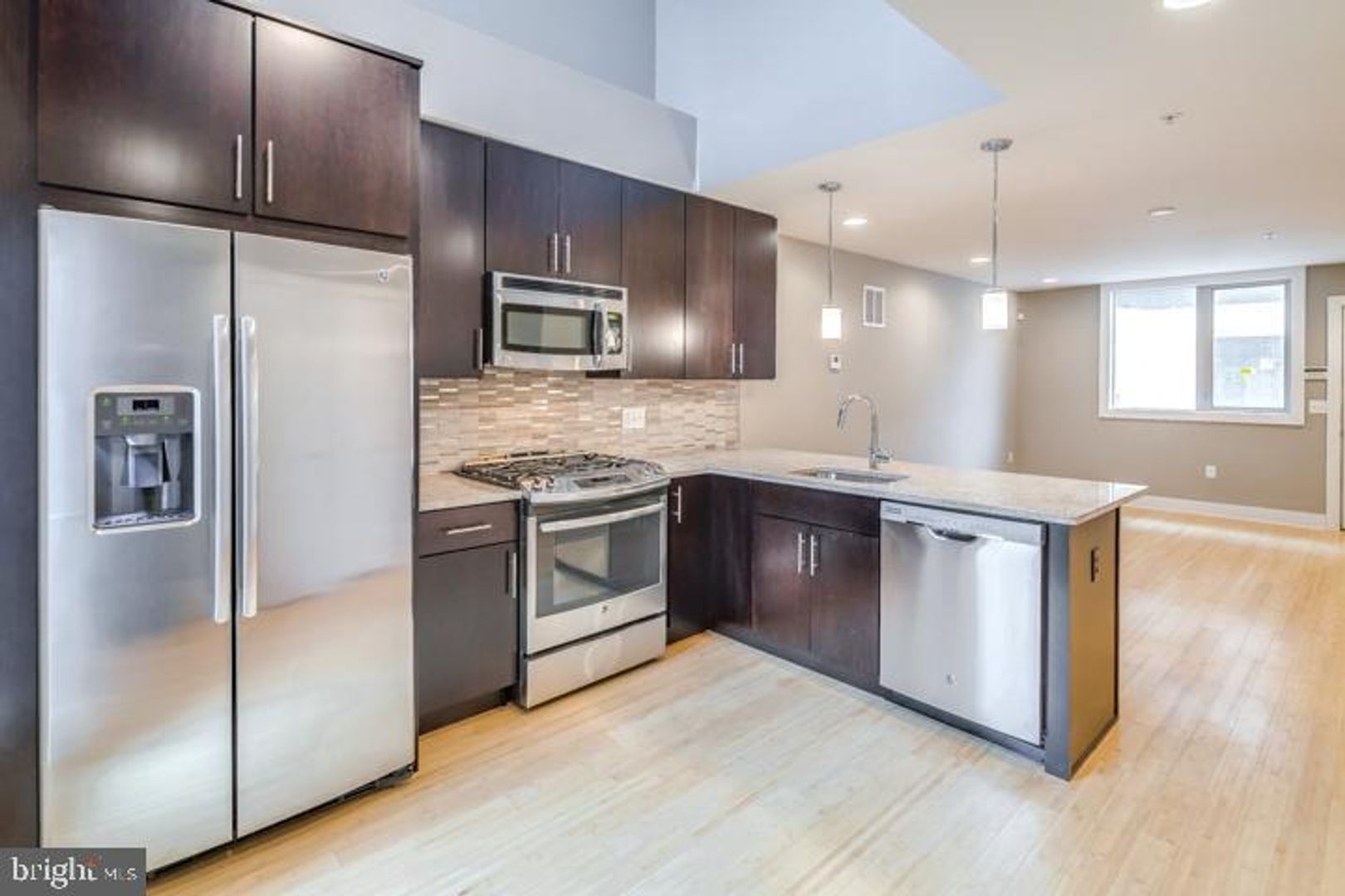 Philadelphia House: 133 E Allen Street