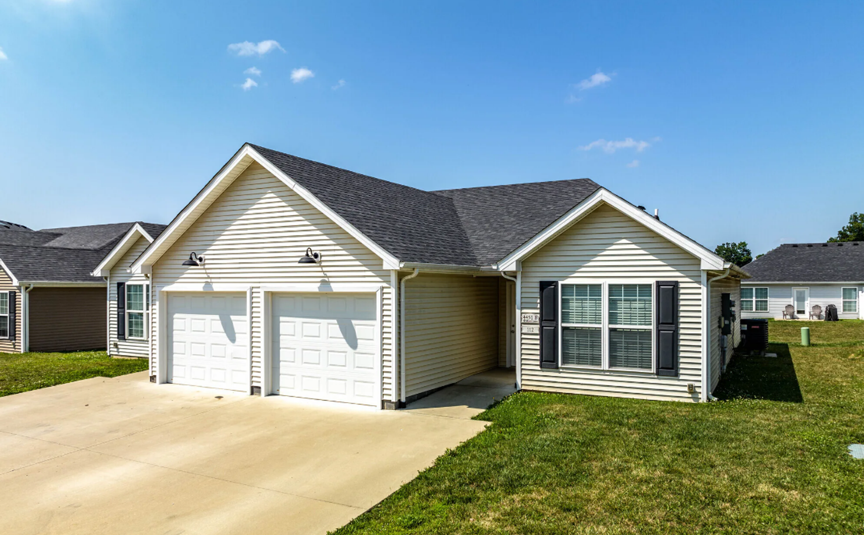 Bowling Green Apartment: Walnut Creek Ct & Walnut Creek Dr