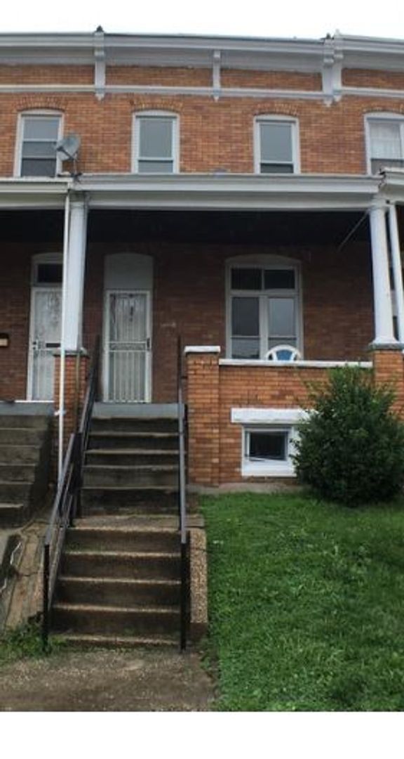 Baltimore House: 1608 E 30th