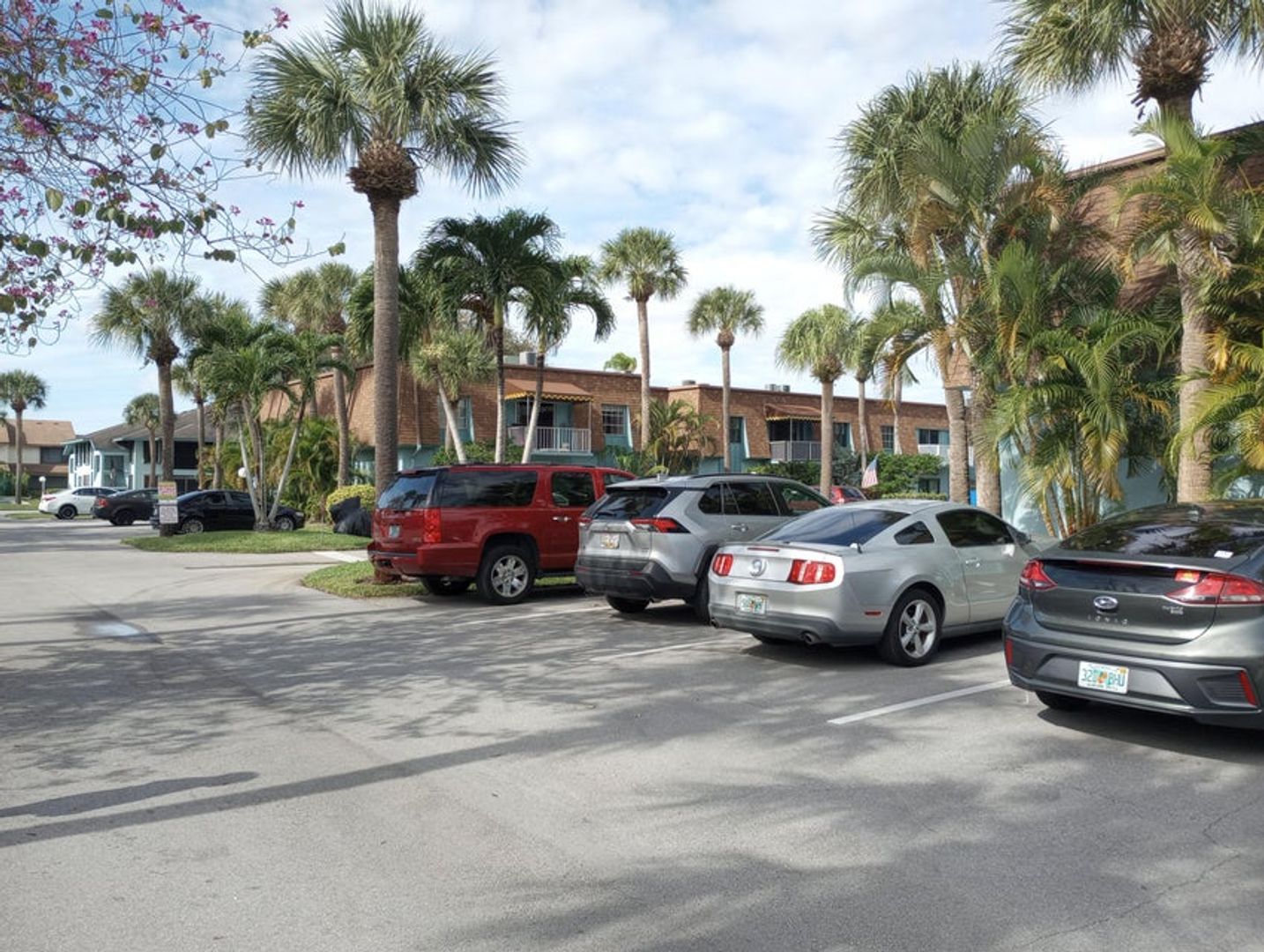 Stuart House: 950 S Kanner Hwy A21