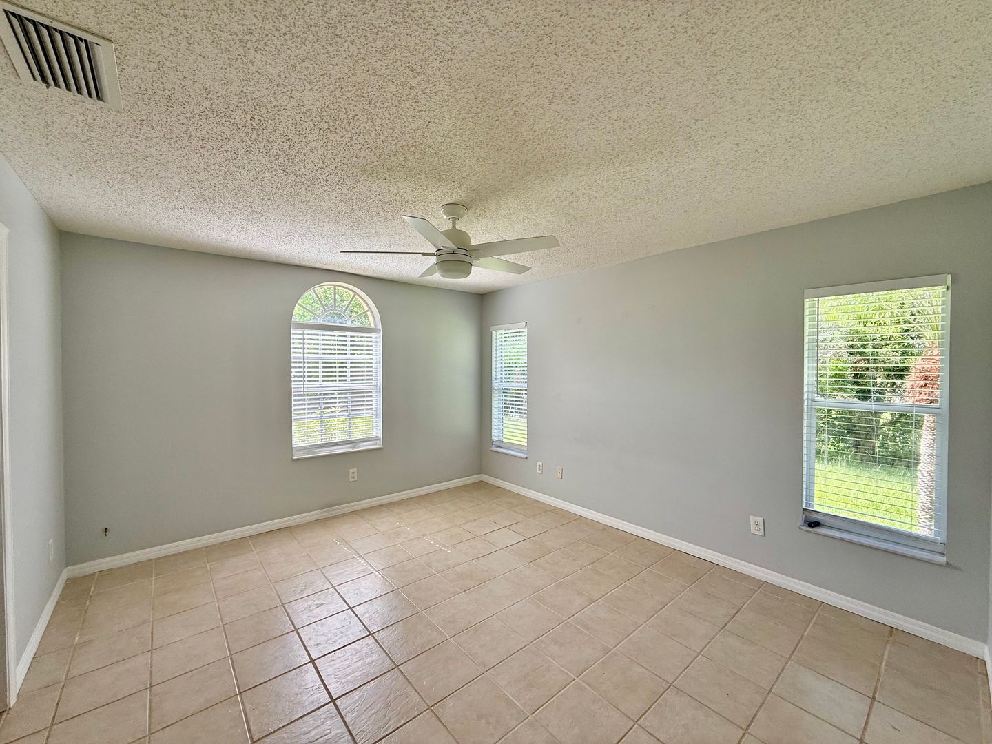 Fort Pierce House: 5707 Silver Oak Dr