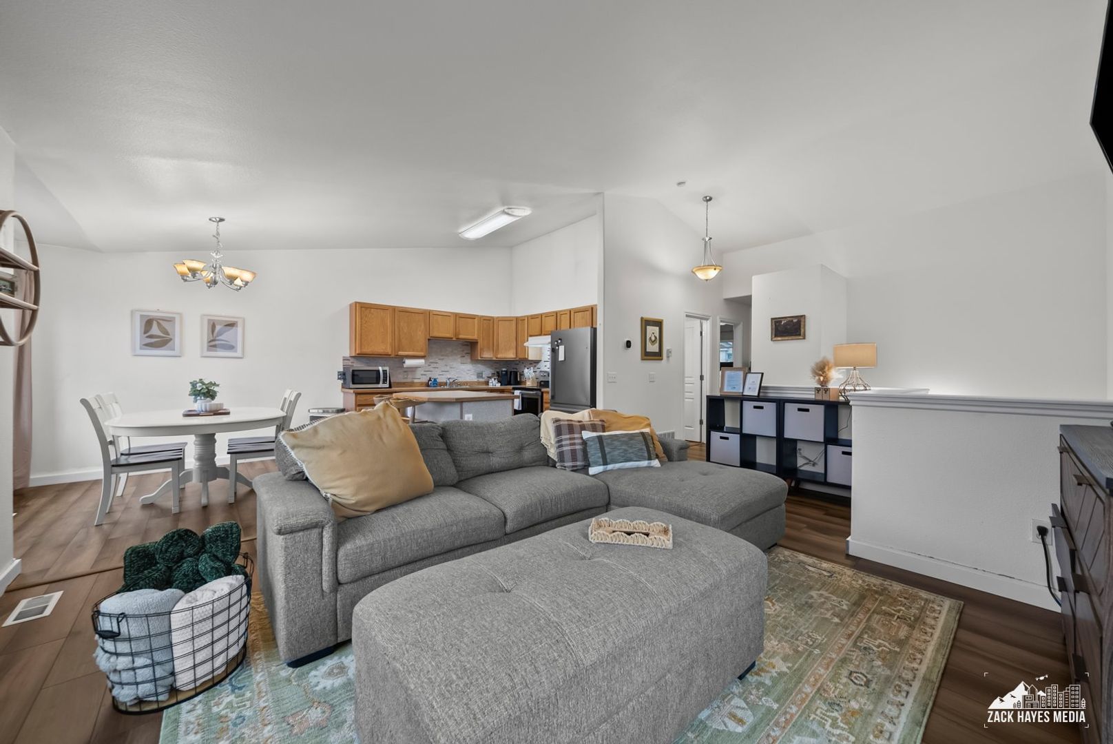 Anchorage Townhome: 5619 E 43rd