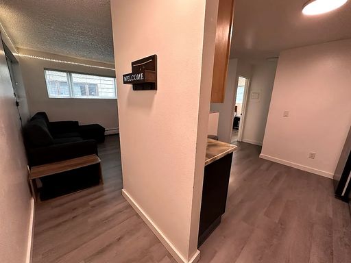 1Bed/1Bath Lower Level Unit – photo 1