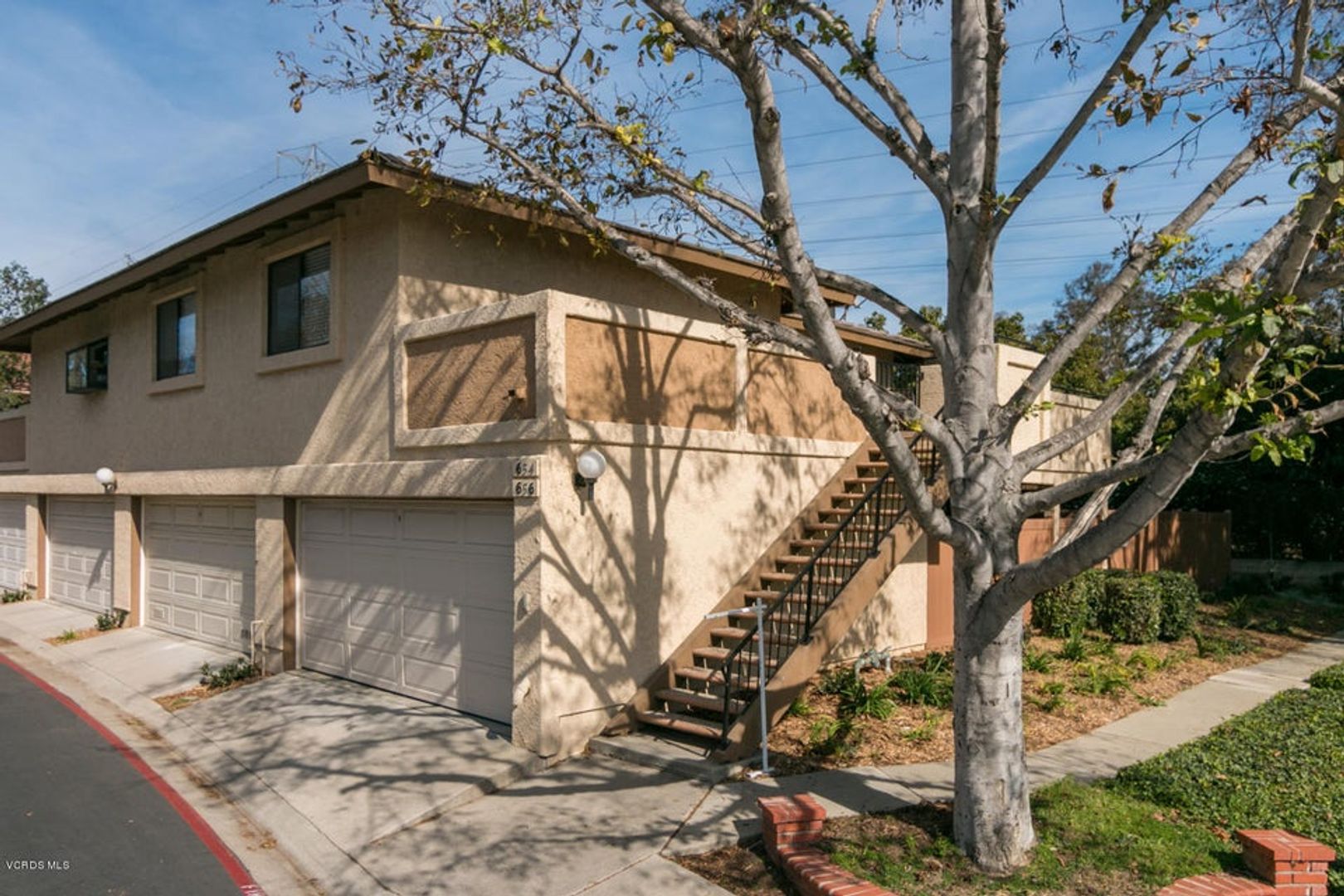 Ventura Condo: 654 Holmes Ave.