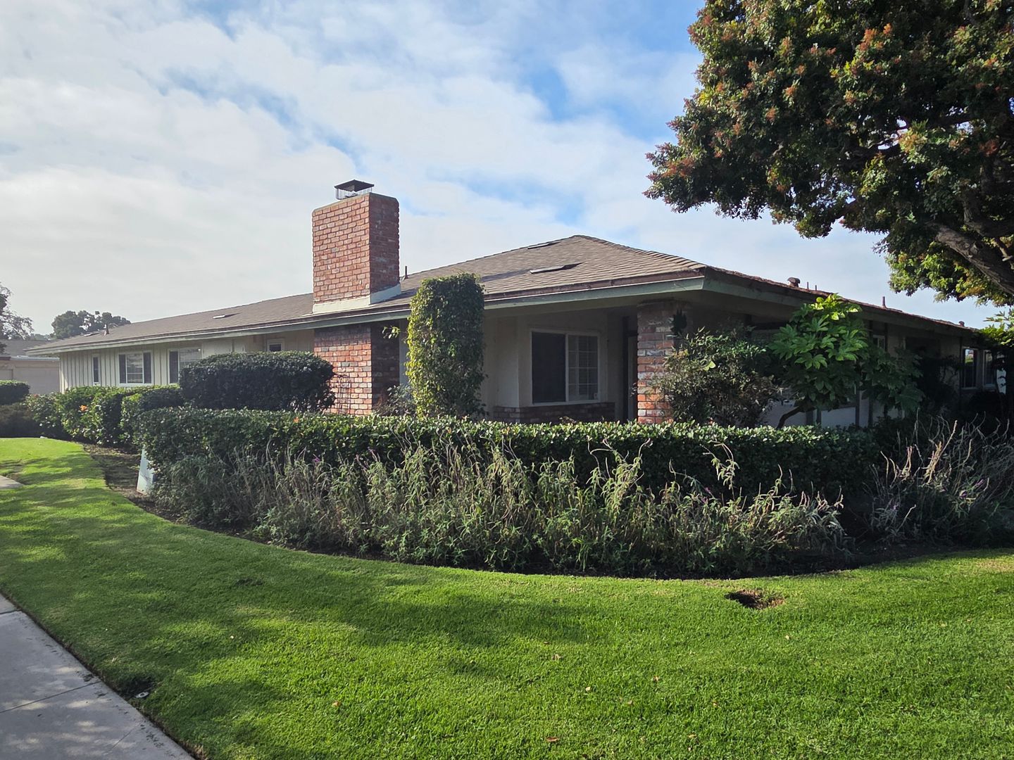 Port Hueneme House: 264 E. Fiesta Green