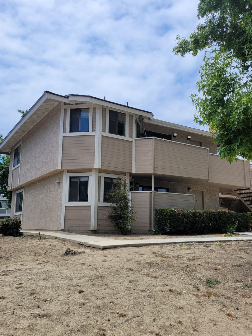 Ventura House: 1161 Johnson Drive